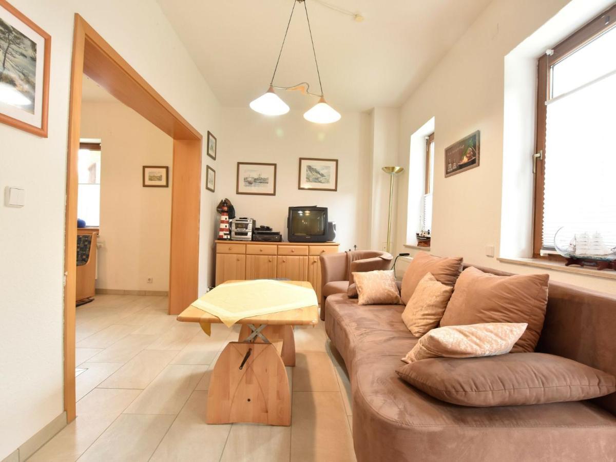 Beautiful Apartment In Rerik With Garden Near Sea Екстериор снимка